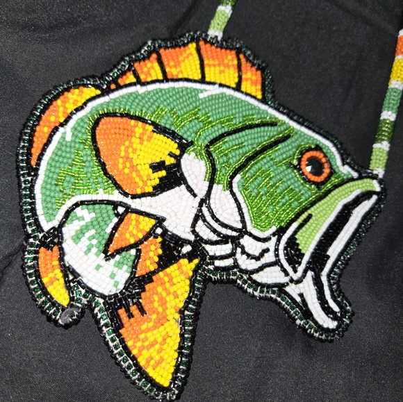 Hand beaded Medallion - Picture 1 of 3